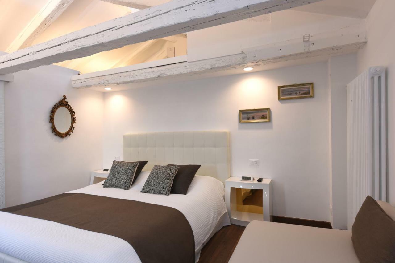 Sweet Apartment Frari Venecia Exterior foto