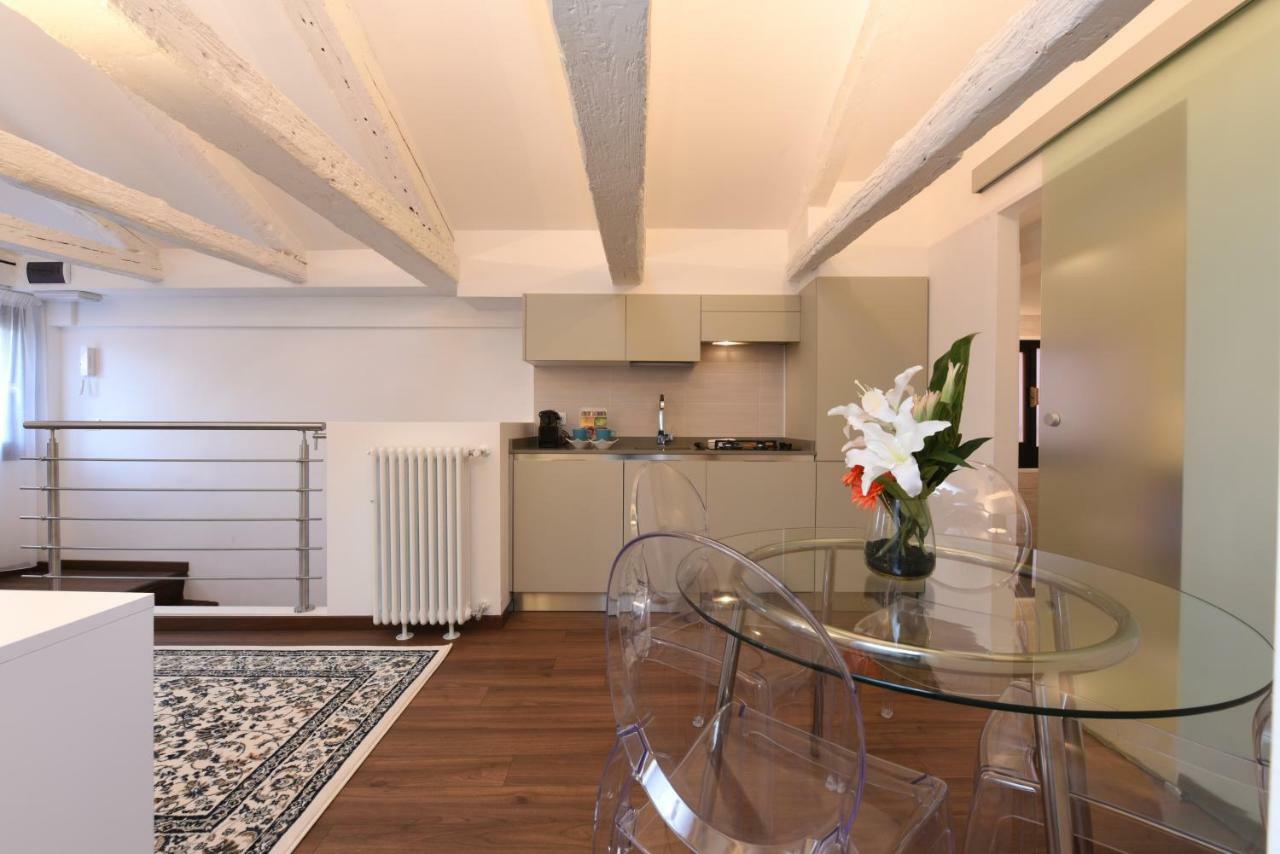 Sweet Apartment Frari Venecia Exterior foto